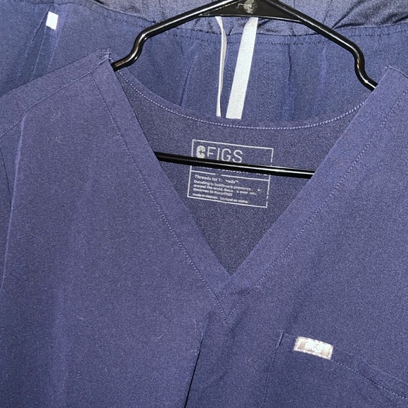 XXL scrubs - Picture 3 of 3
